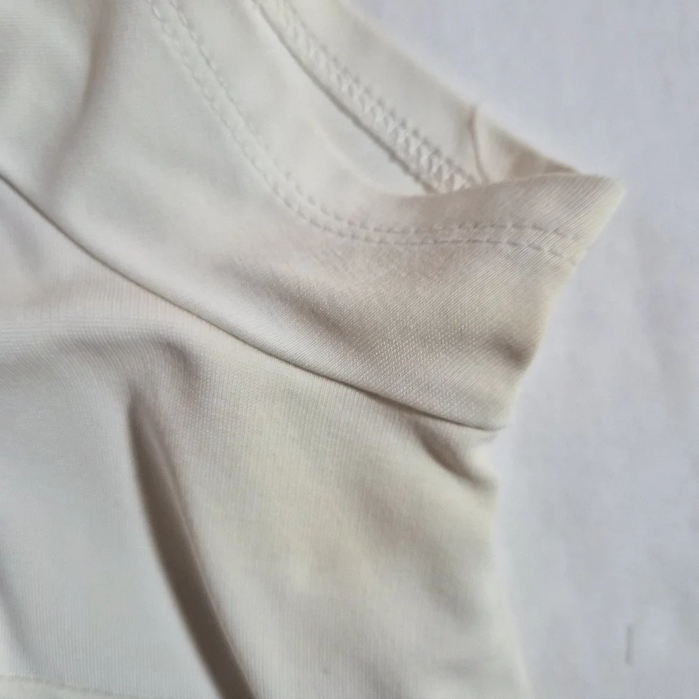 Talbots Petites White Beaded Neckline Short Sleeve Top Size LP - Picture 9 of 9